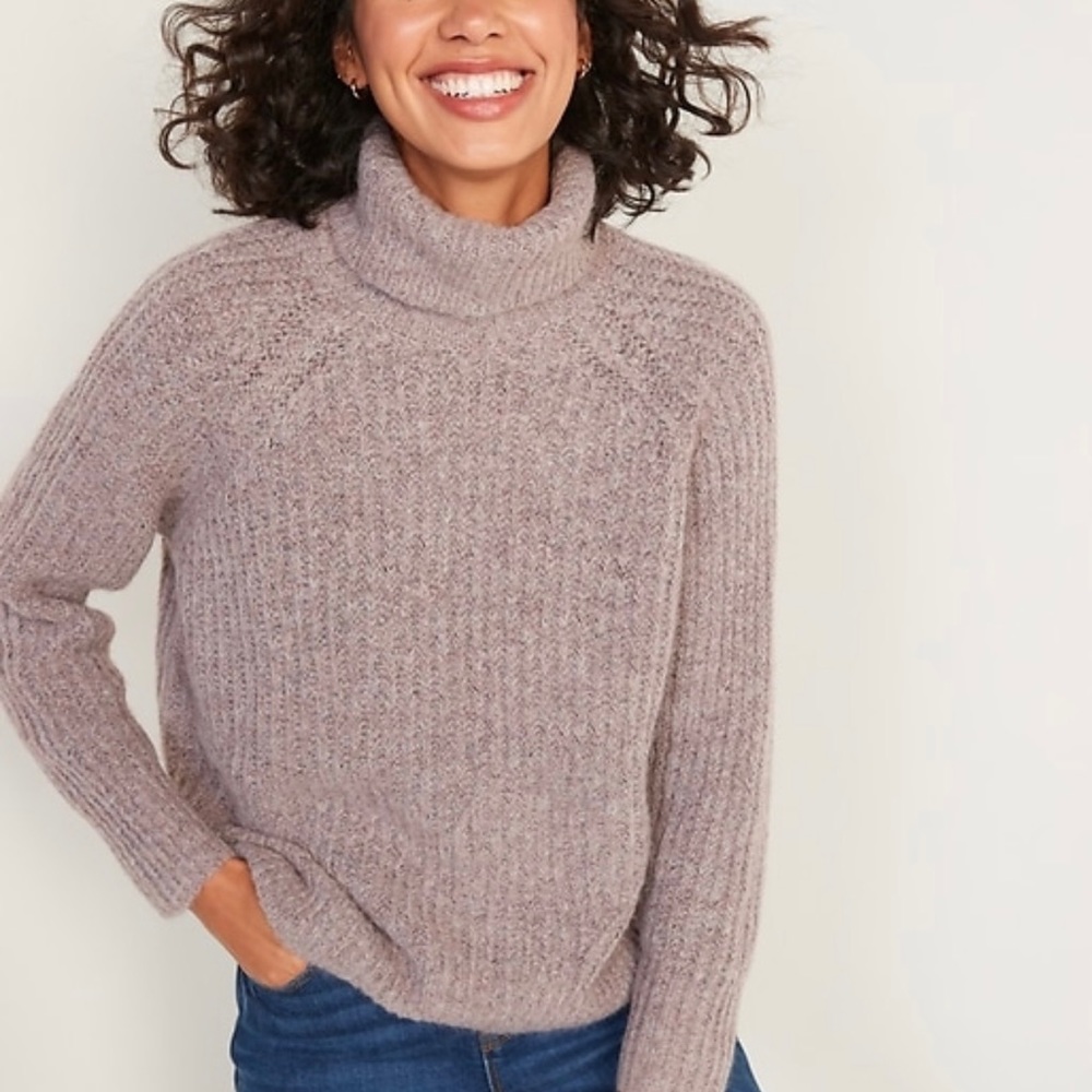 Old Navy Women’s Long-sleeve Shaker-Stitch Turtleneck Tunic sweater- size XL